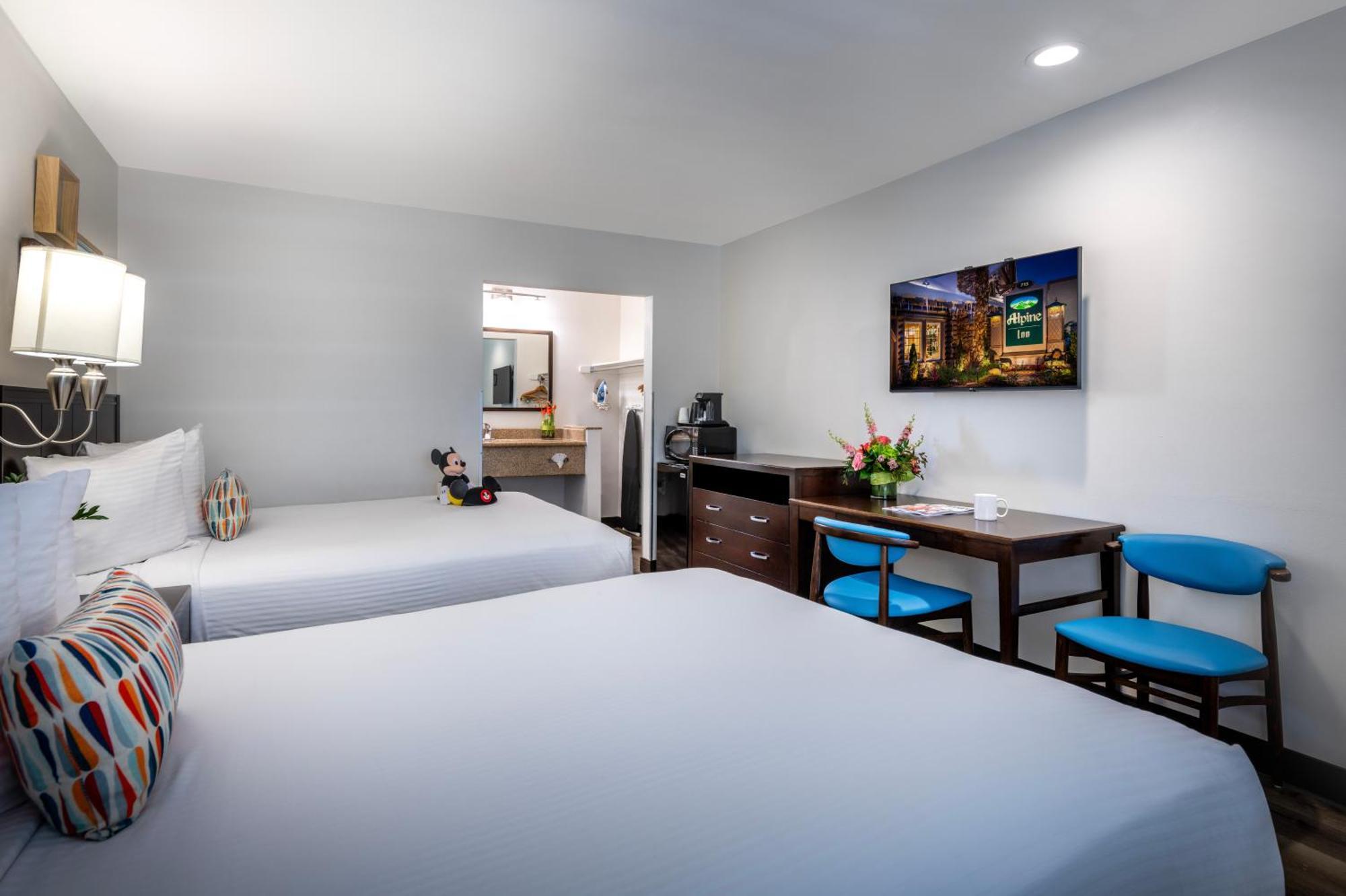 Hotel Alpine Near Convention Center And The Park
